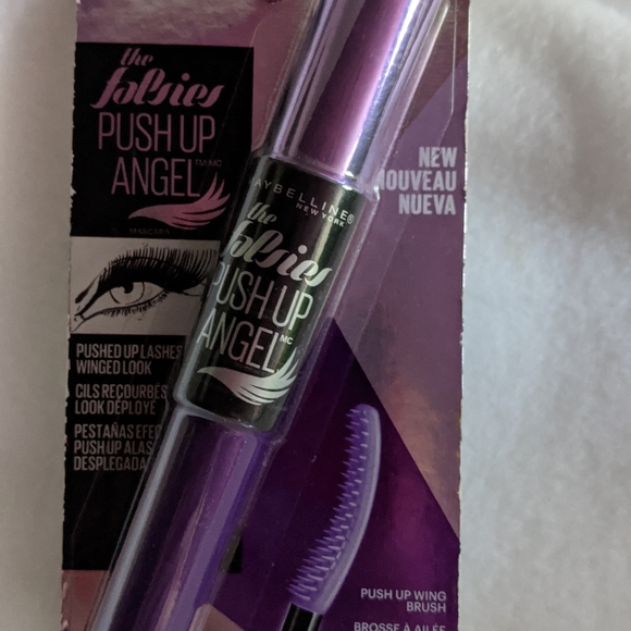 Maybelline "brownish black" mascara - Picture 2 of 4